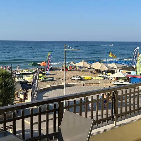 Beachfront Paradise Appartement *